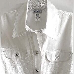 100% Soft Cotton White Eyelet-Style Jacket or Top (Lined) M